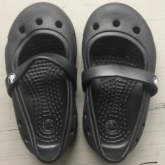 black crocs for toddlers